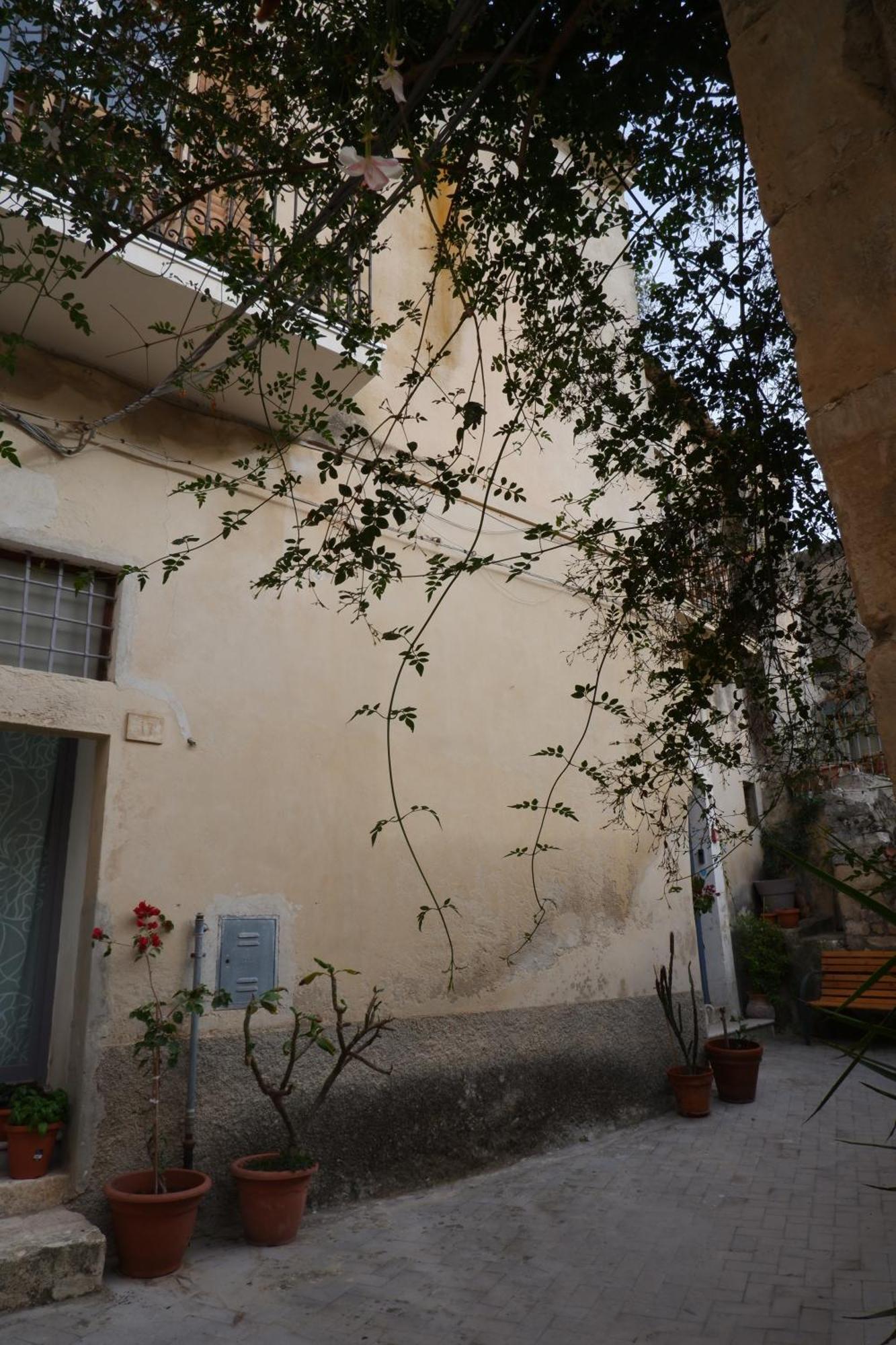 Bed and Breakfast Casa Catale Модика Экстерьер фото